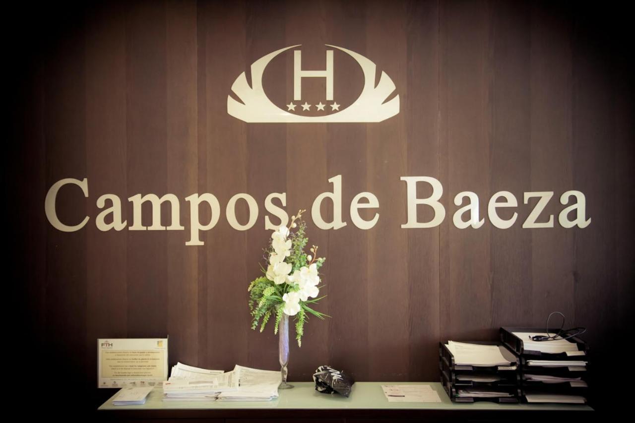 Hotel Campos De Баэса Экстерьер фото