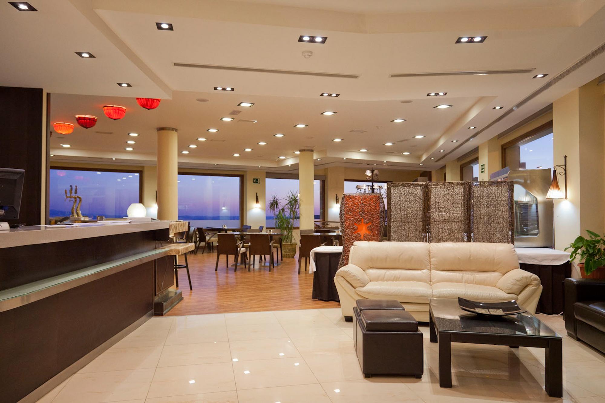 Hotel Campos De Баэса Экстерьер фото